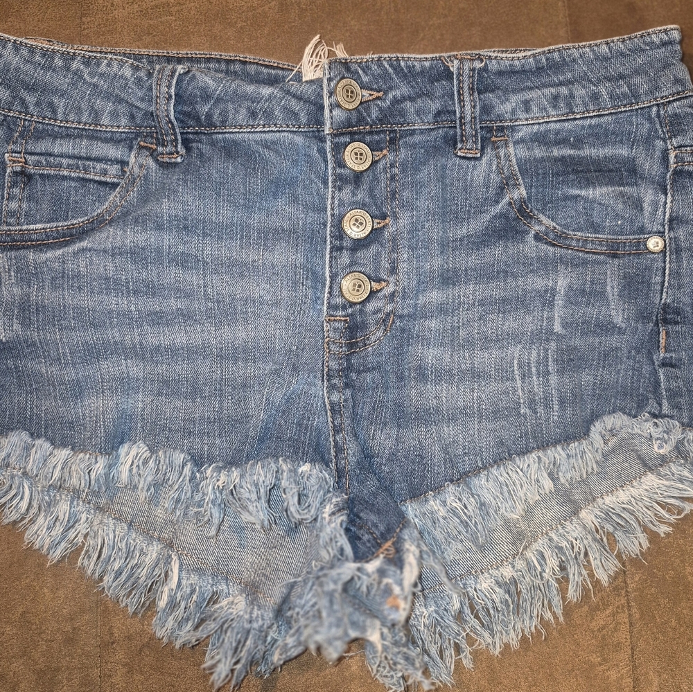 Altar'd State Juniors 29 / 9 Button Fly Fringe Hem Denim Short  Boho Festival